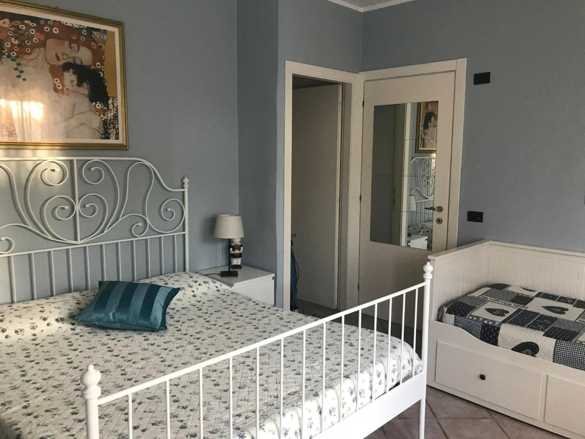 Bed And Breakfast Da Beatrice Сирмионе Экстерьер фото