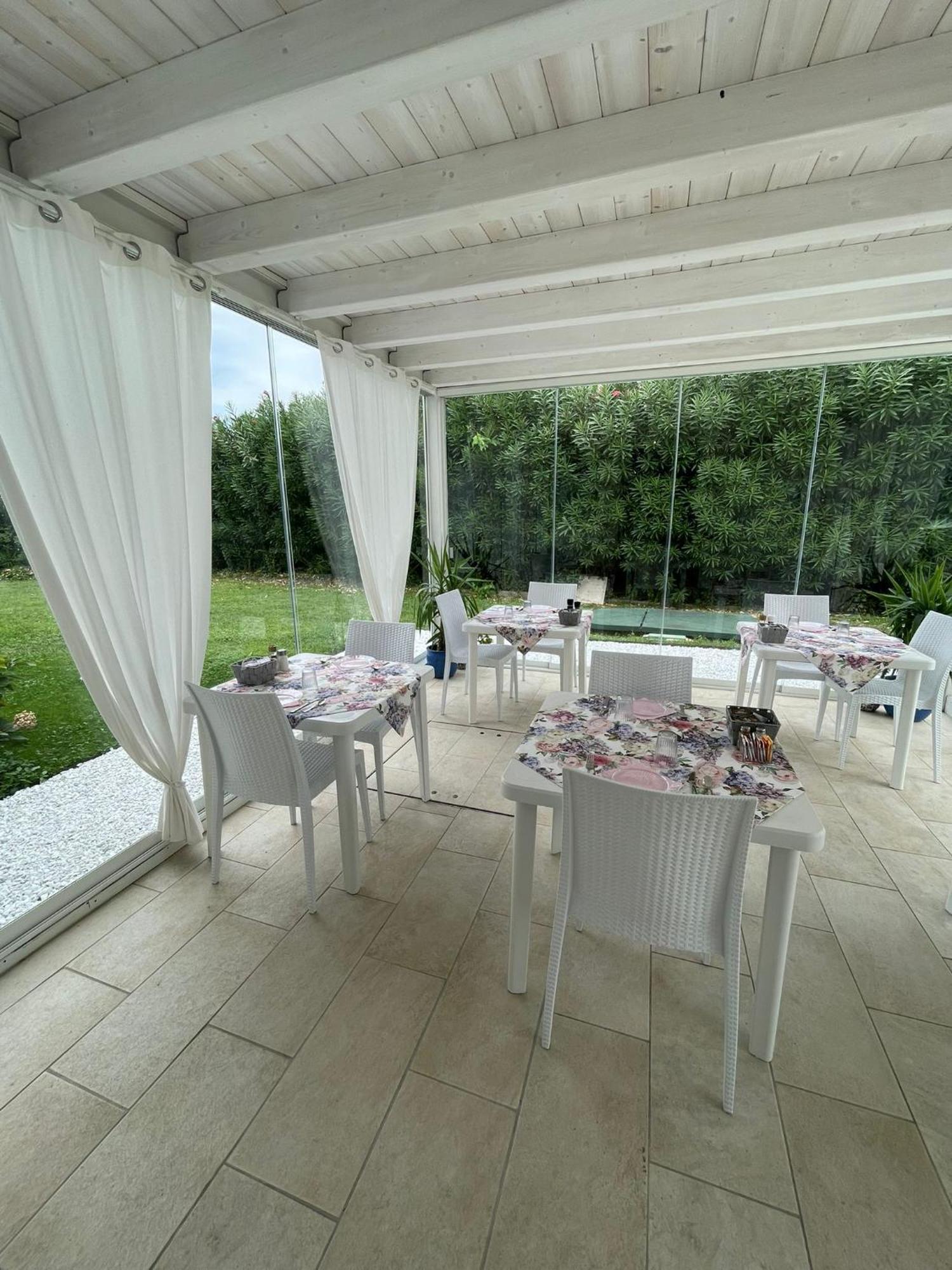 Bed And Breakfast Da Beatrice Сирмионе Экстерьер фото